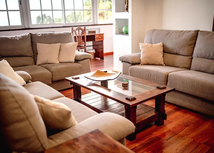 펜션 La Chamusca 이코드레로스비노스